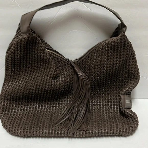 Elisa Atheniense Slouch Shoulder Bag with Tassels on Zippers. - Picture 3 of 6